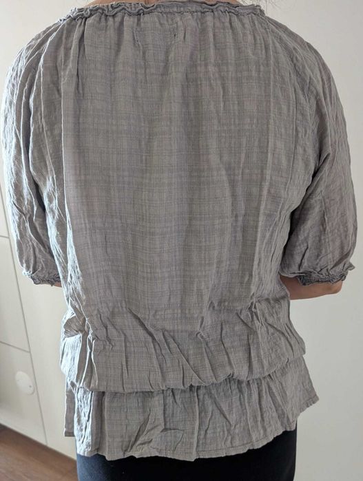 Blusa com botões e laço, manga 3/4