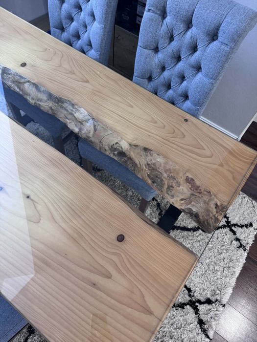 Stół metalowo dreaniany, szkło
