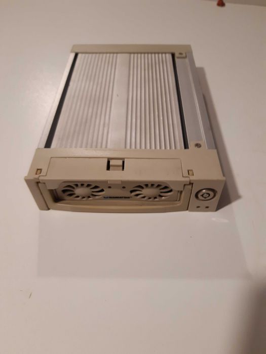 Kieszeń na dysk twardy HDD Manhattan 3,5″