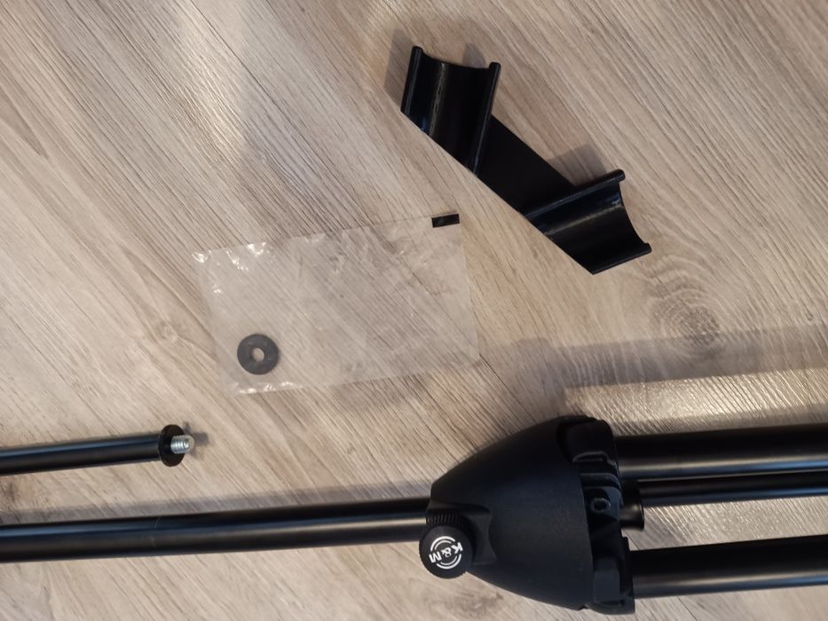 Statyw mikrofonowy K&M 27105 + uchwyt stereo Fredman SM57 (55°)