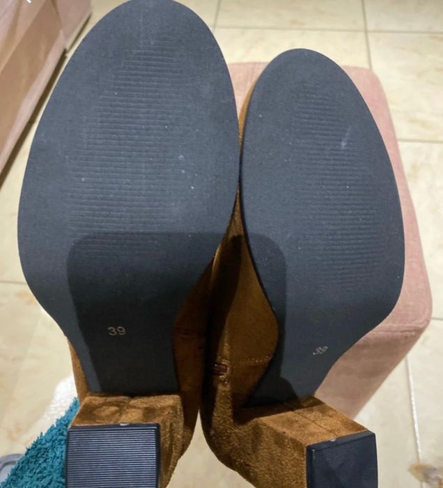 Vendo Botin novo