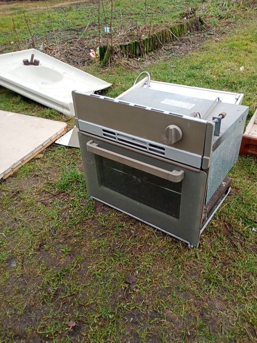 Wyposarzenie przyczepy kempingowej swift 1998r