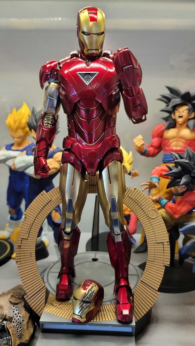 Hot toys Iron Man Mark 6