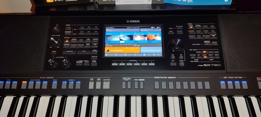 Yamaha PSR SX600, SX700, SX720