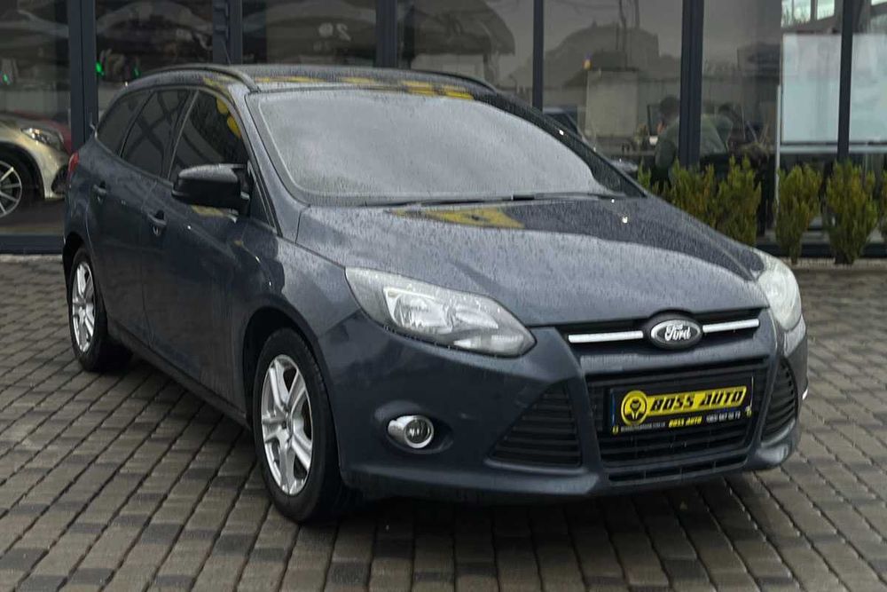 Ford Focus 2011 року