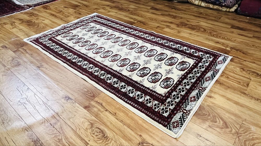Piękya pakistański dywan Buchara z jedwabiem 97x167 orientalna elegancja