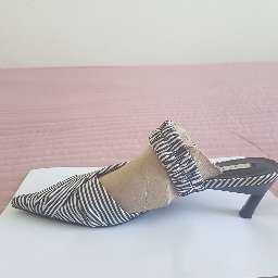 buty klapki ZARA  38 w paseczki (z materiału)