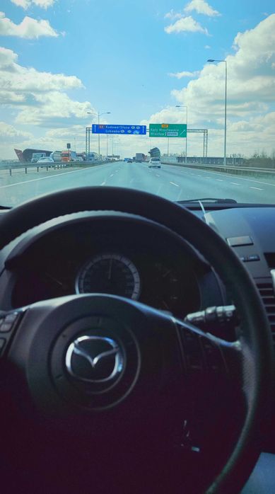 Mazda 5 ,diesel , 7 osób, klima, alu,2 kpl opon