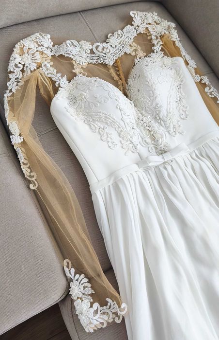 Suknia ślubna r.38 klasyczna ivory/złamana biel koronka