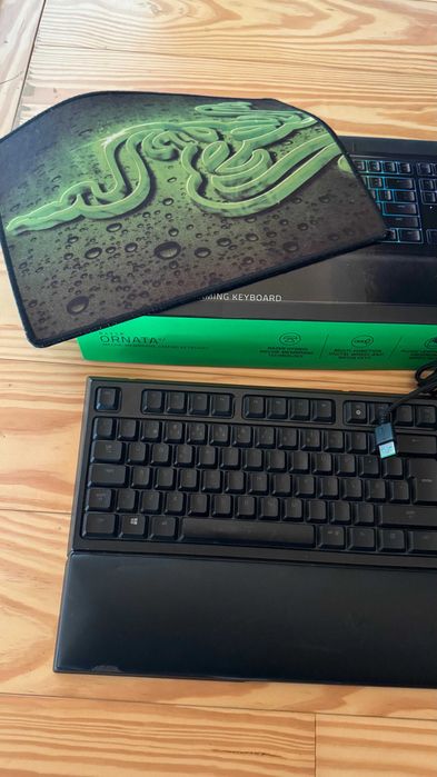 Razer Ornata Chroma V2 RGB + Rato Gaming Razer Deathadder V2