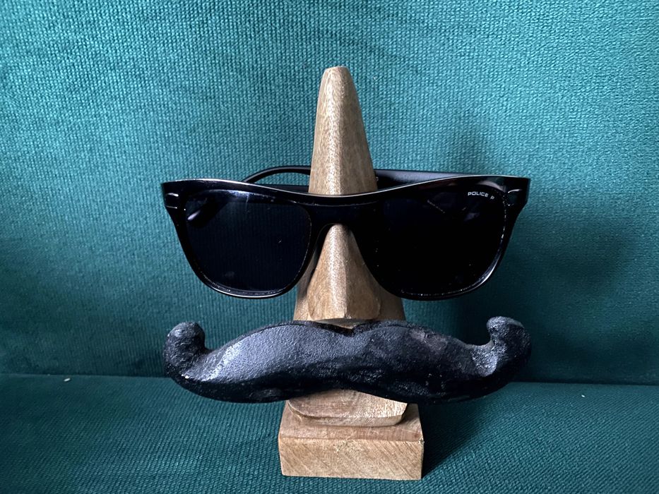 Stojak na okulary - wyjątkowy ( 1 )