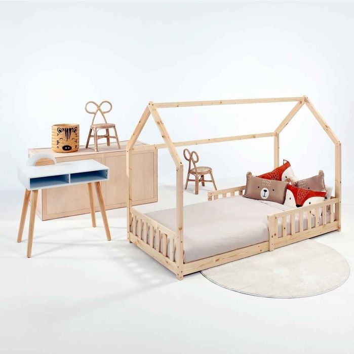 Cama MONTESSORI  natural com colchão
