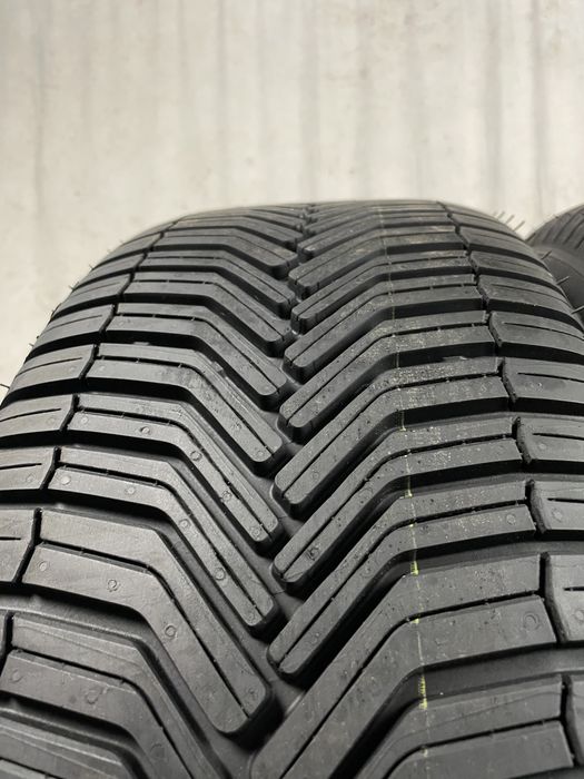 235/55R19 105W Michelin CrossClimate 22rok Demo