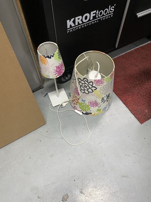 2x candeeiros quarto criança.