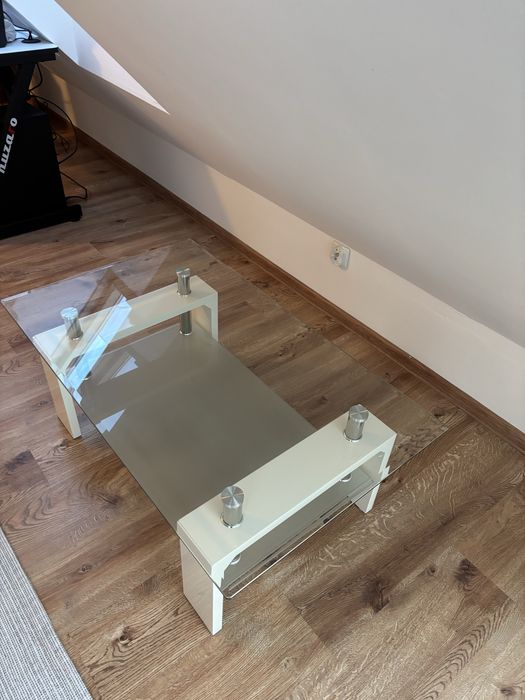 Biały szklany stolik stół kawowy