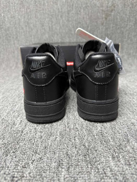 Nike Air Force 1 Low Supreme Czarny r.40