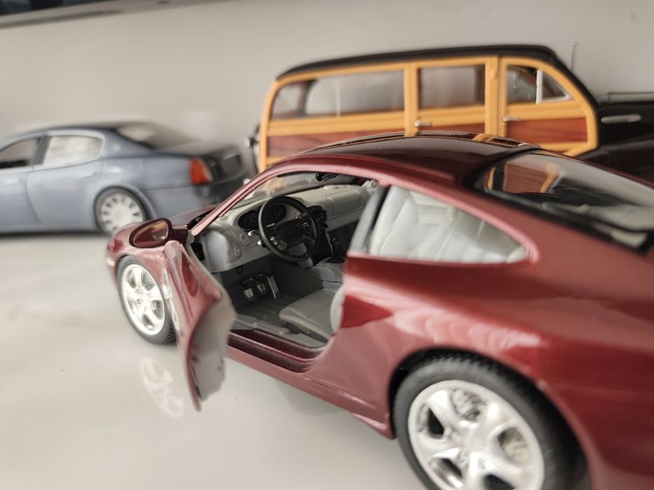 1/18 Porsche Carrera 911 burago carro coleção miniatura