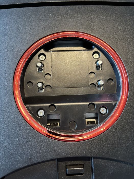 Monitor Gaming LC-Power 49” QLED Curvo