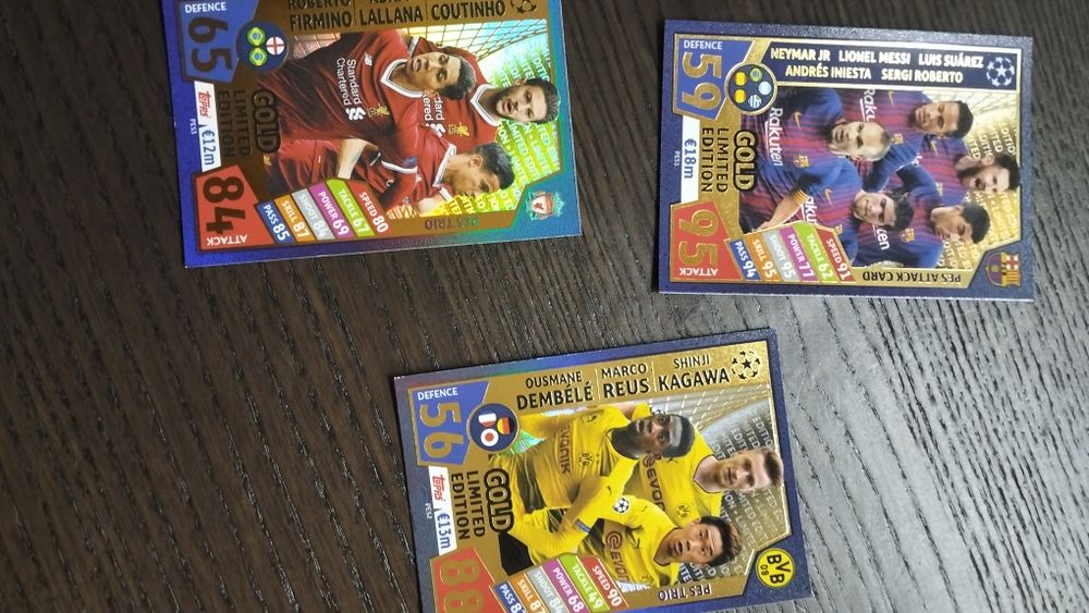 Cartões de futebol edição limitada