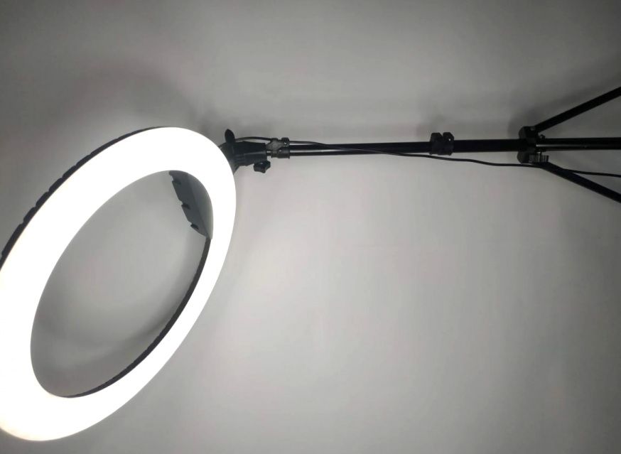 Профессиональная кольцевая лед лампа 45 см Комплектация - Премиум