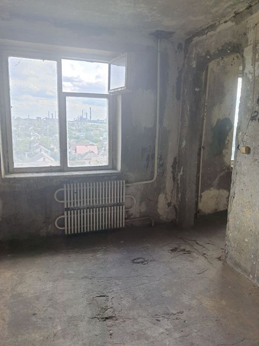 Продам 2-кімнатну квартиру малосімейного типу