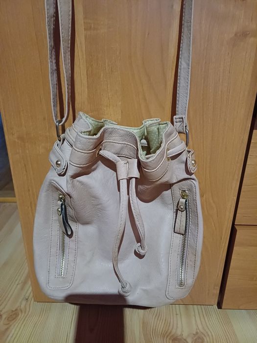 Średnia urocza  torebka