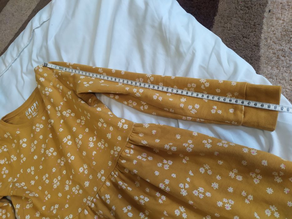 Плаття в квітковий принт. Розмір :орієнтовно 6-8р залежно від дитини.Т