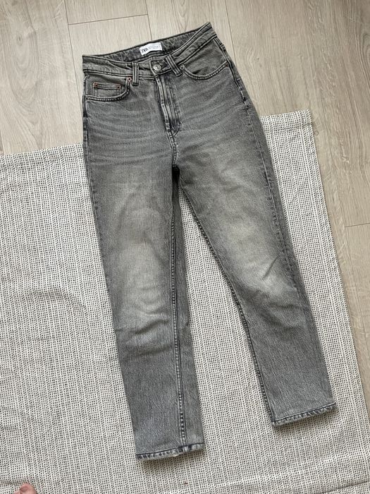 Прямі джинси Zara