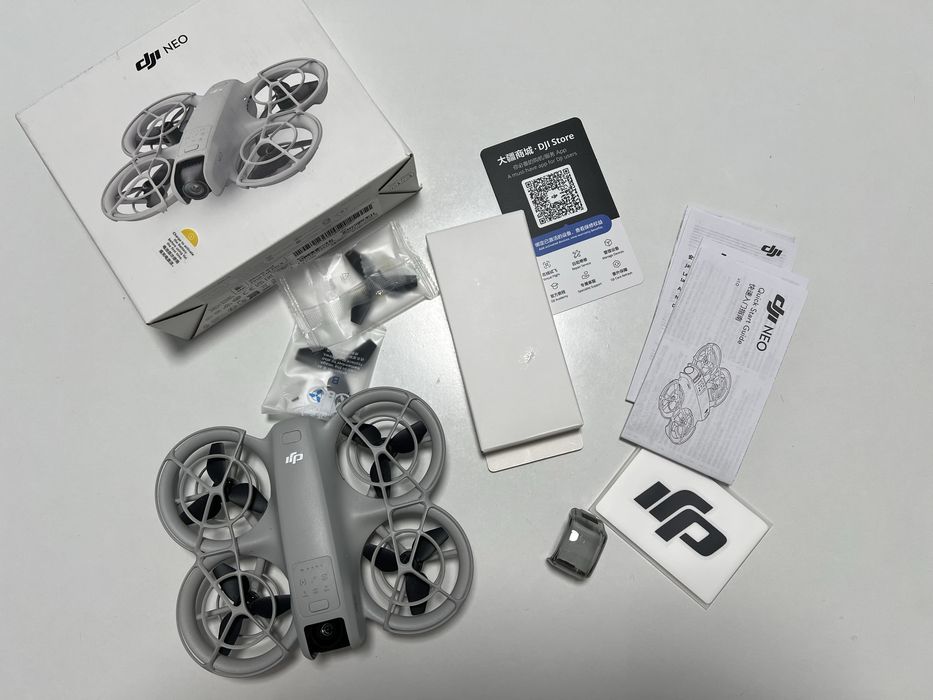 DJI Neo Дрон для блогерів Квадрокоптер