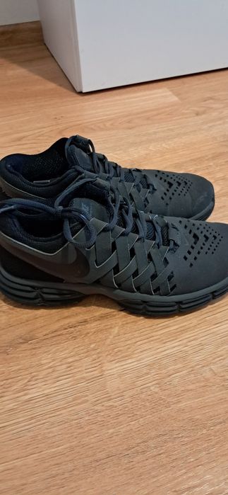Buty Nike chlopiece r.39