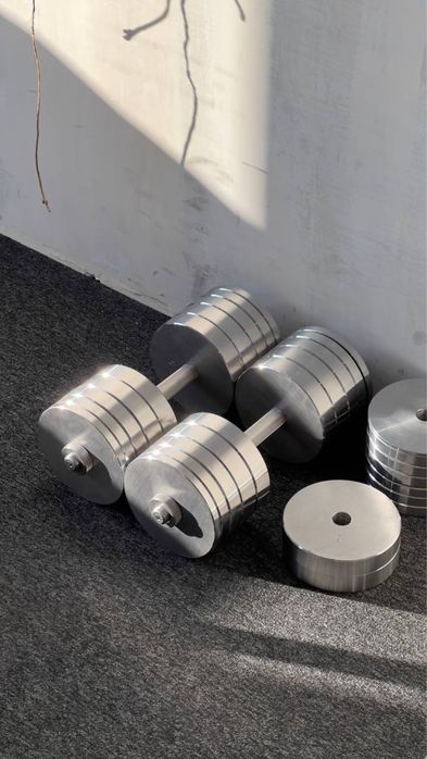 Гантелі металеві від виробника Гантель 12 кг доставка стальные гантели