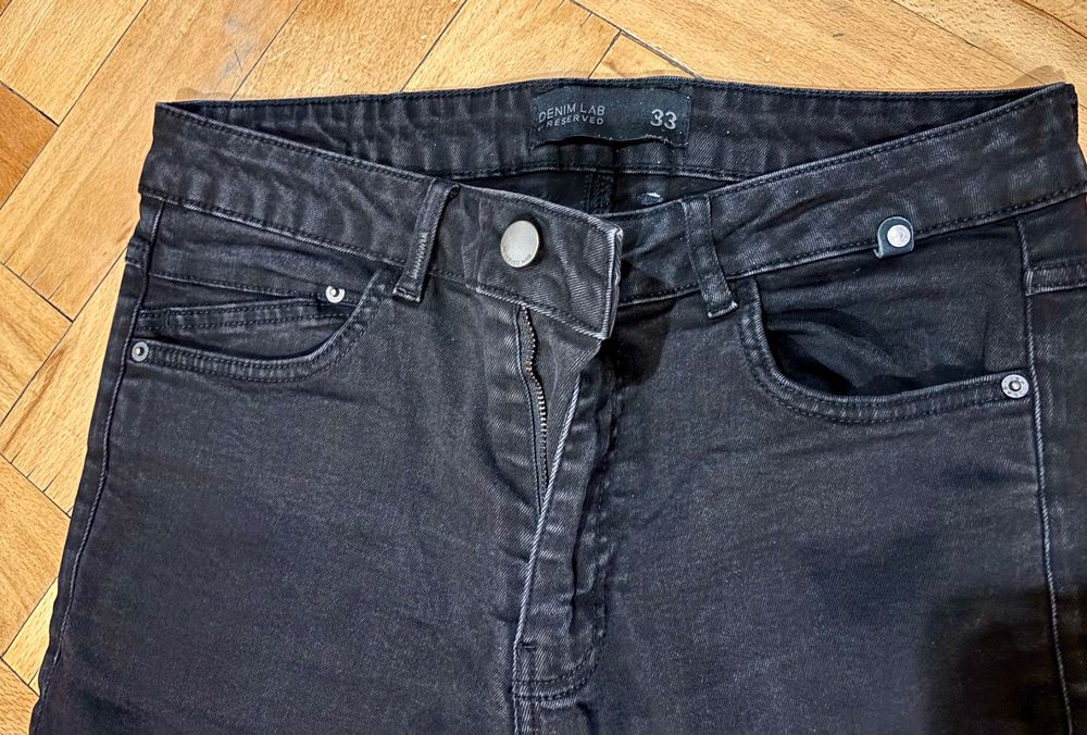 Spodnie czarne jeans Slim fit r.33