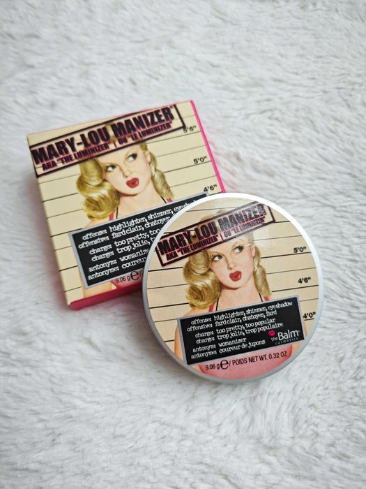 Rozświetlacz Mary Lou Manizer the Balm szampański