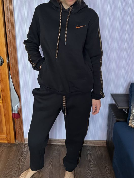 Спортивний костюм Nike
