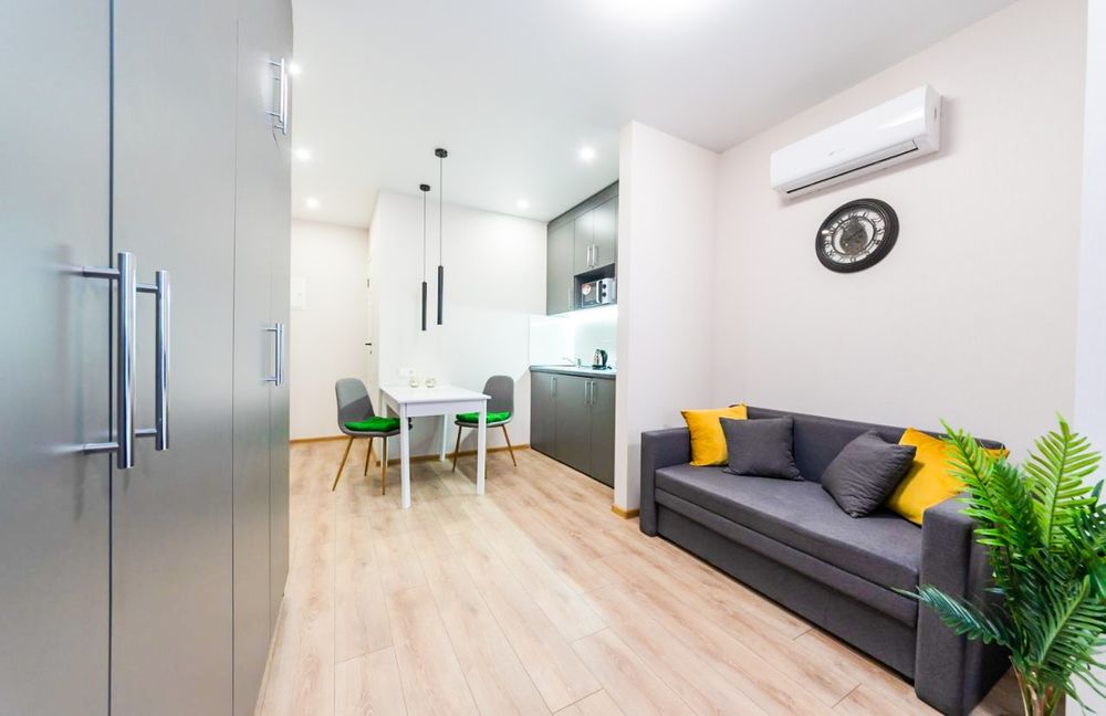 ВІЛЬНА! Лебединий, Ревуцького 40В, 3 хв  пішки Харківська-3-555.biz.ua