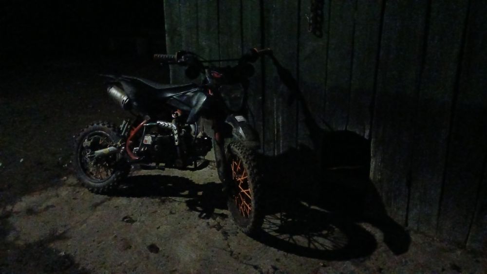 Мотоцикл б.у ґ.леон 125 пробіг 3500 кілометрів