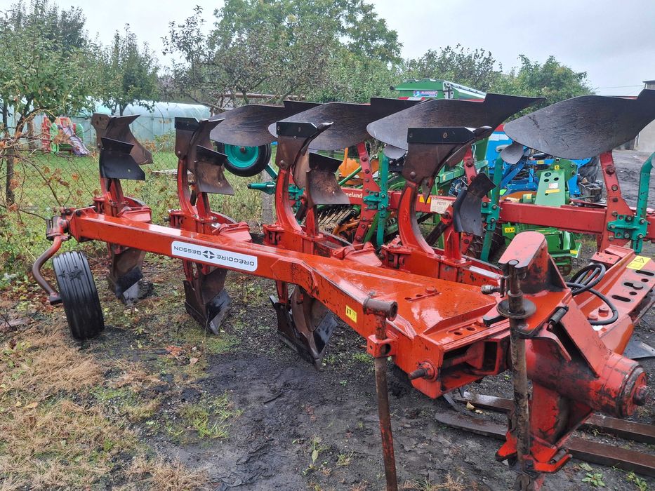 Plug 4 skiby gregoire besson zabesp. Resor