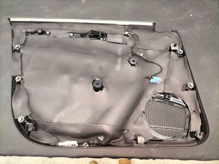 Wyciszenie, wygłuszenie samochodu.