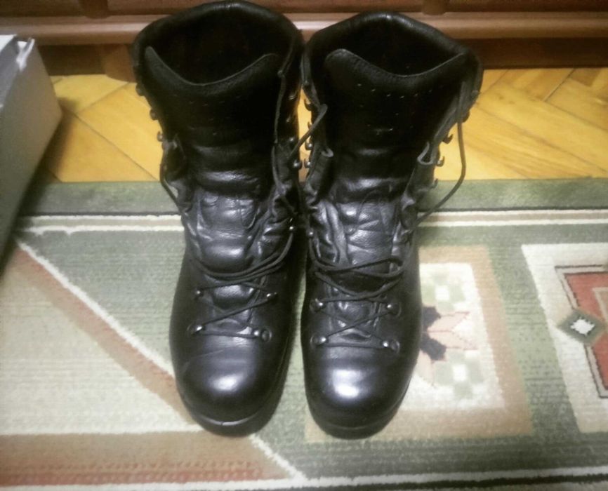 Buty Wojskowe Zimowe 933/MON Protektor 45 – Sprawdzone w terenie!