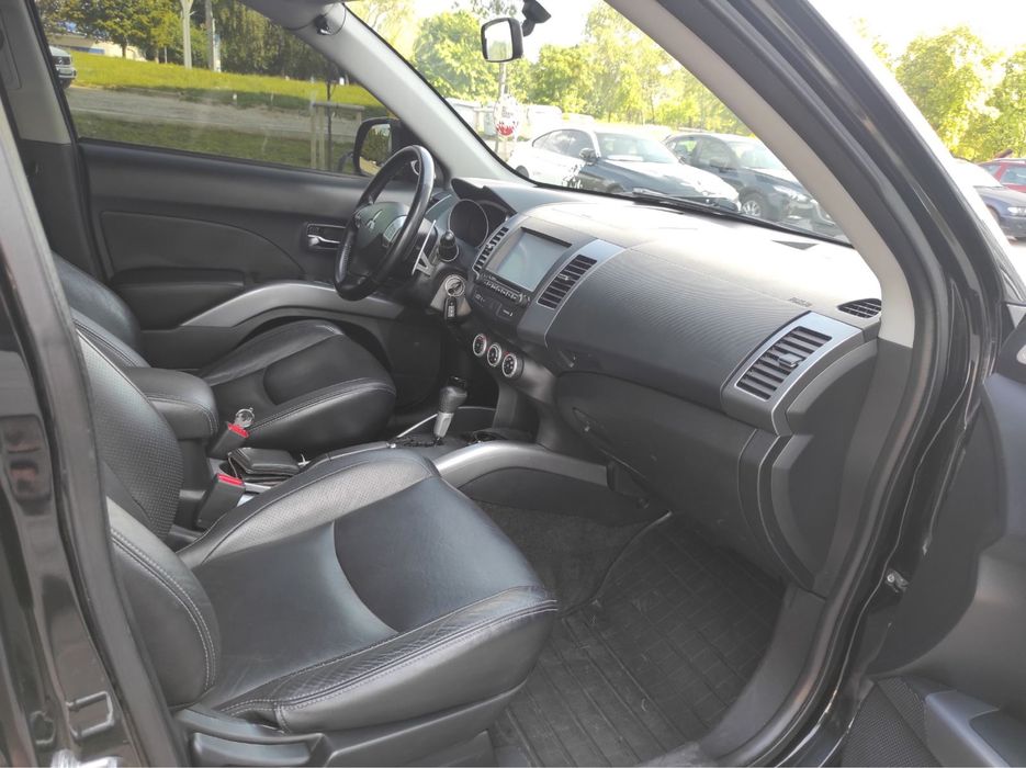 Шрот розборка outlander аутлендер xl 3.0