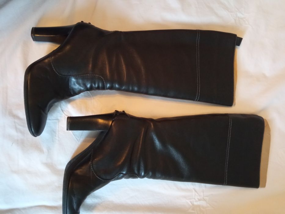 Bota Tods senhora cano alto em pele