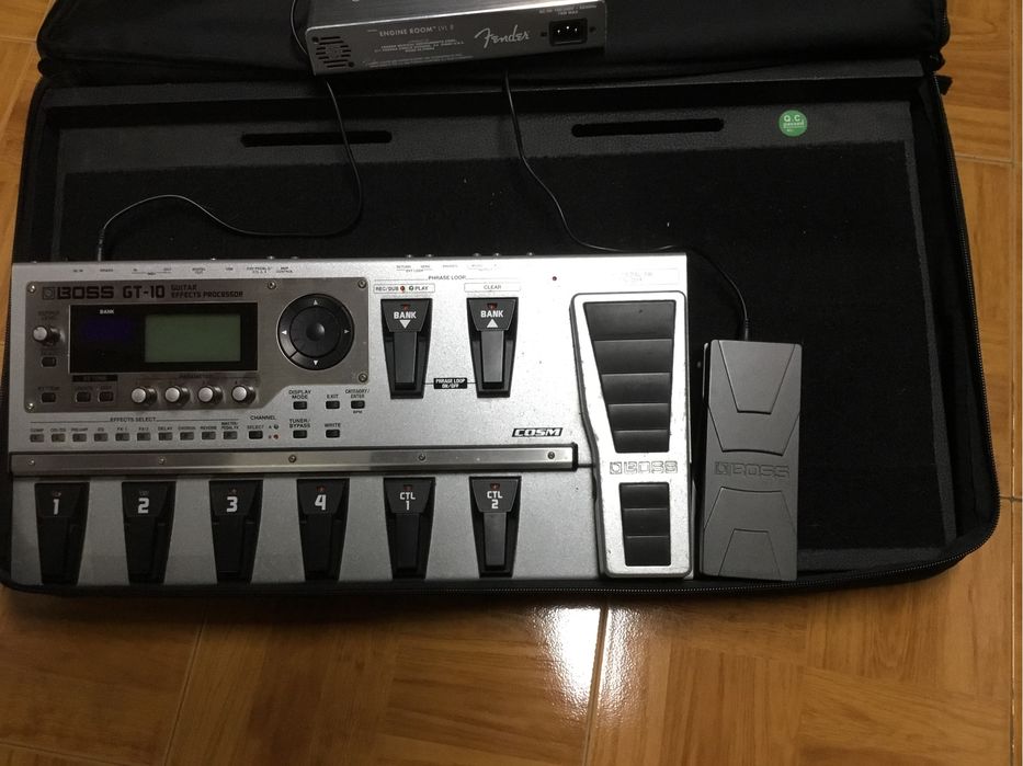 Gator GPT - PRO - Com Case para efeitos de guitarra/Baixo