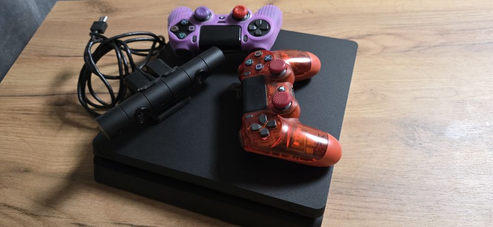 Zestaw PlayStation 4 Slim | 2 Pady | Kamera V2 | 8 Mega Gier! | Stan Idealny