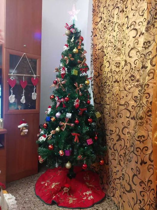Árvore de Natal Artificial, Verde Escuro 150cm  Com Montagem GRATUITA