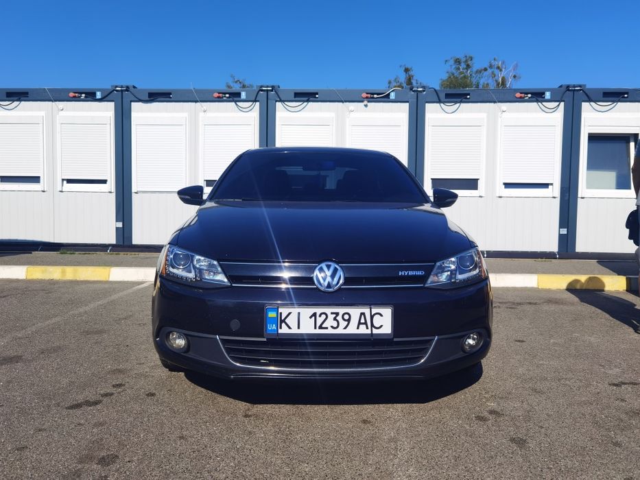 Продам Volkswagen Jetta hybrid