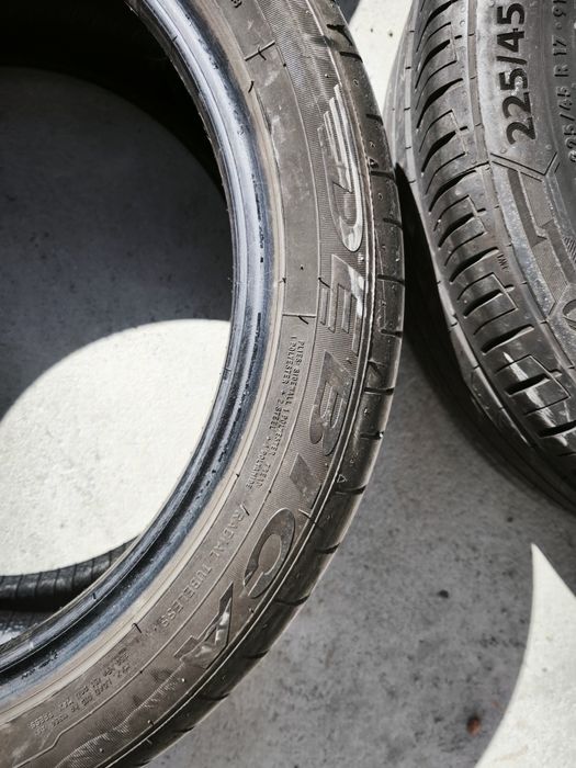 Pneus 225 45 R17