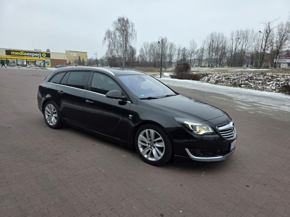 Opel Insignia OPC Kombi 2.0 CDTI Max wyposażenie