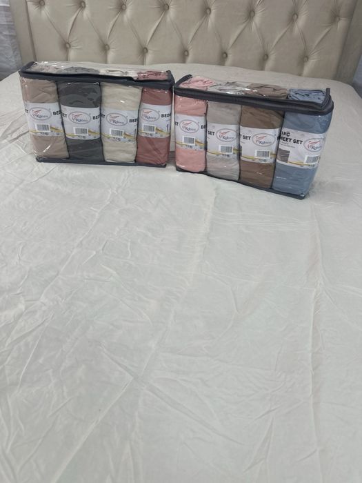 Однотонні трикотажні набори простинь повністю на резинці, фірми Koloco