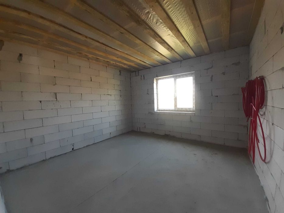 Будинок 80 м + 4 сотки +10 кВт Е ЕНЕРГІЇ  у Щасливому на Молодіжній