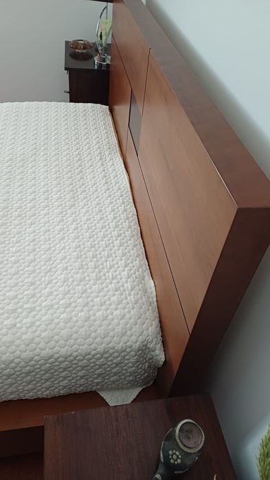 Cama JOM VIP com colchão incluído